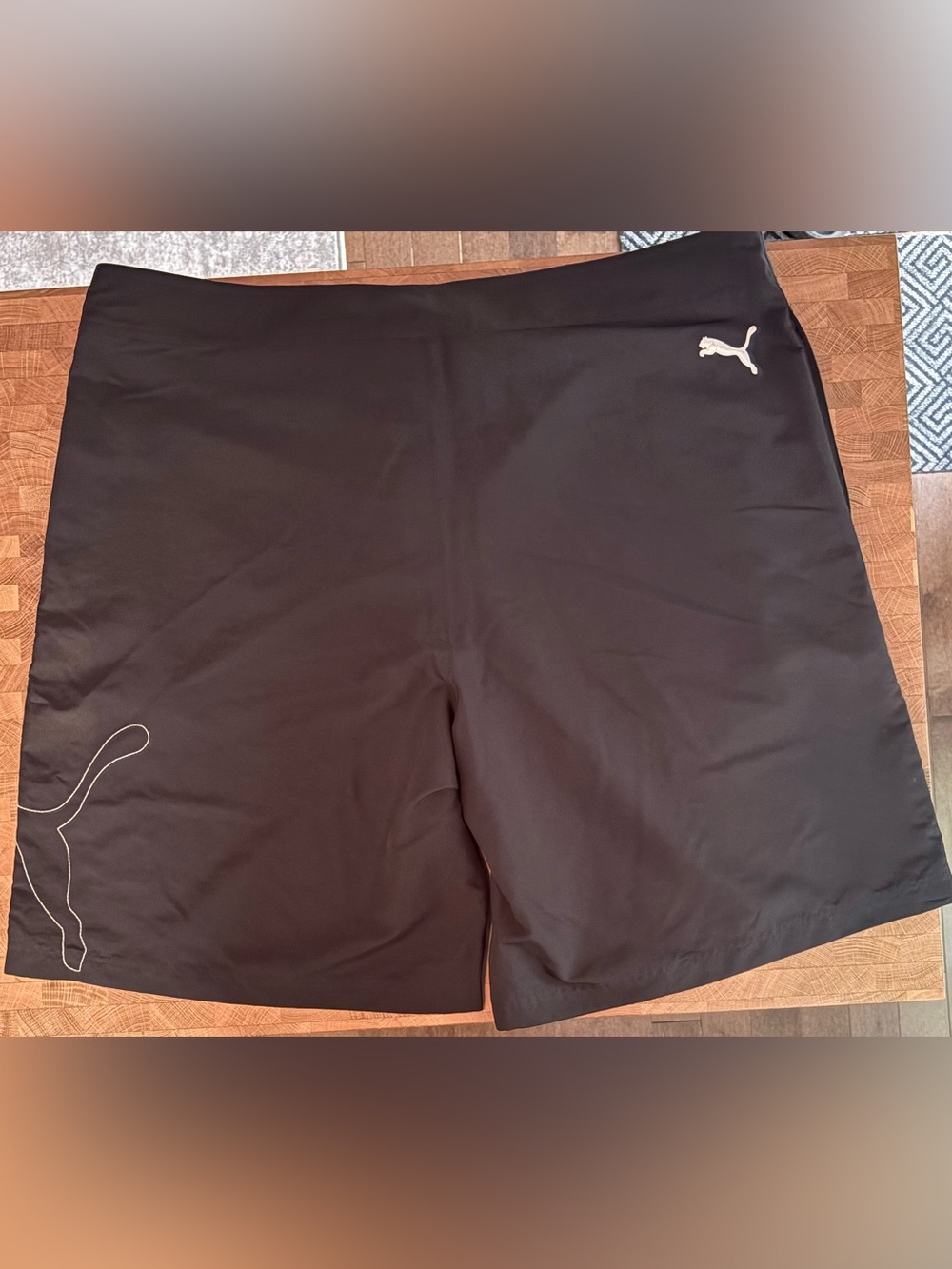 XL Puma tank and shorts, AE hoody, 2 pairs track pants - Picture 4 of 7
